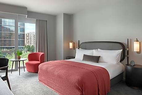 Executive King Room with City View