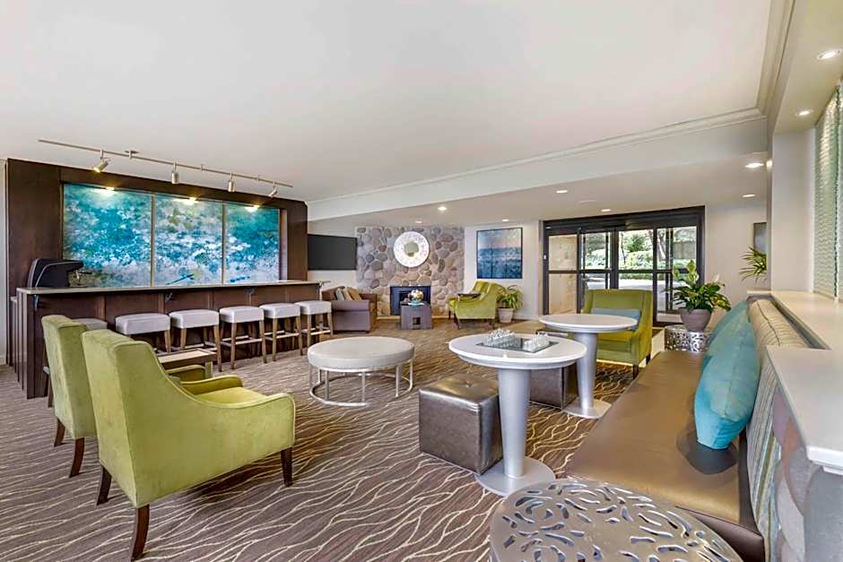 Best Western Plus Agate Beach Inn