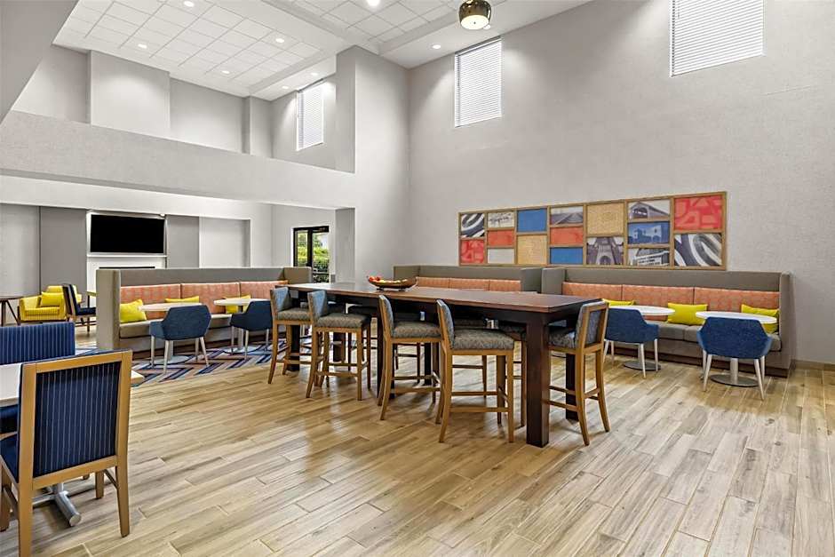 Hampton Inn By Hilton & Suites Grove City