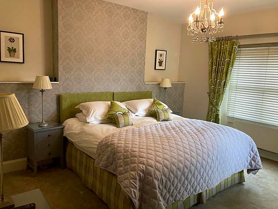 Lorne House Bed & Breakfast