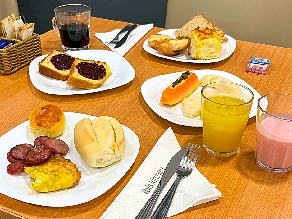 ibis Santos Gonzaga Praia