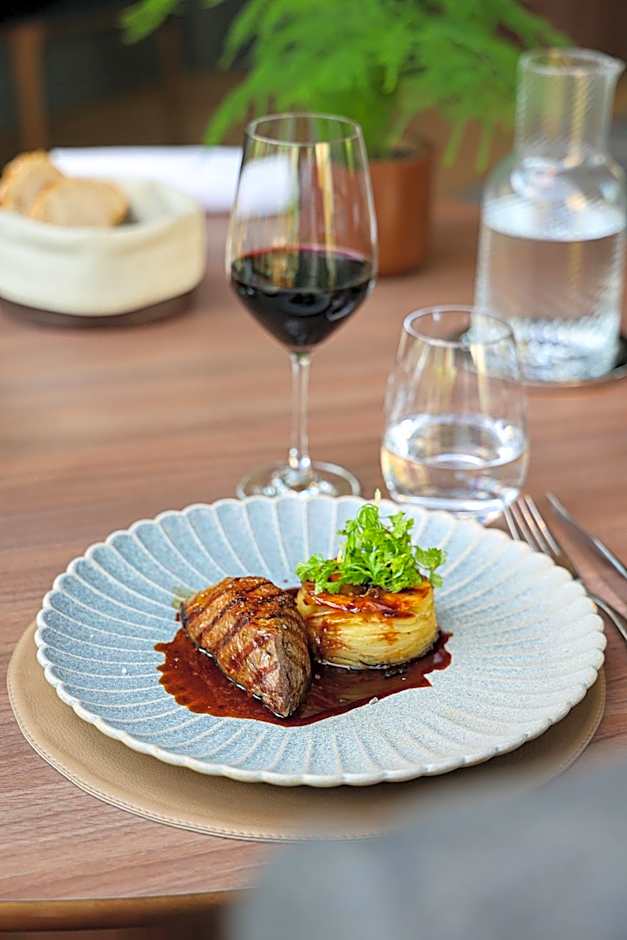 Chateau Hotel Grand Barrail