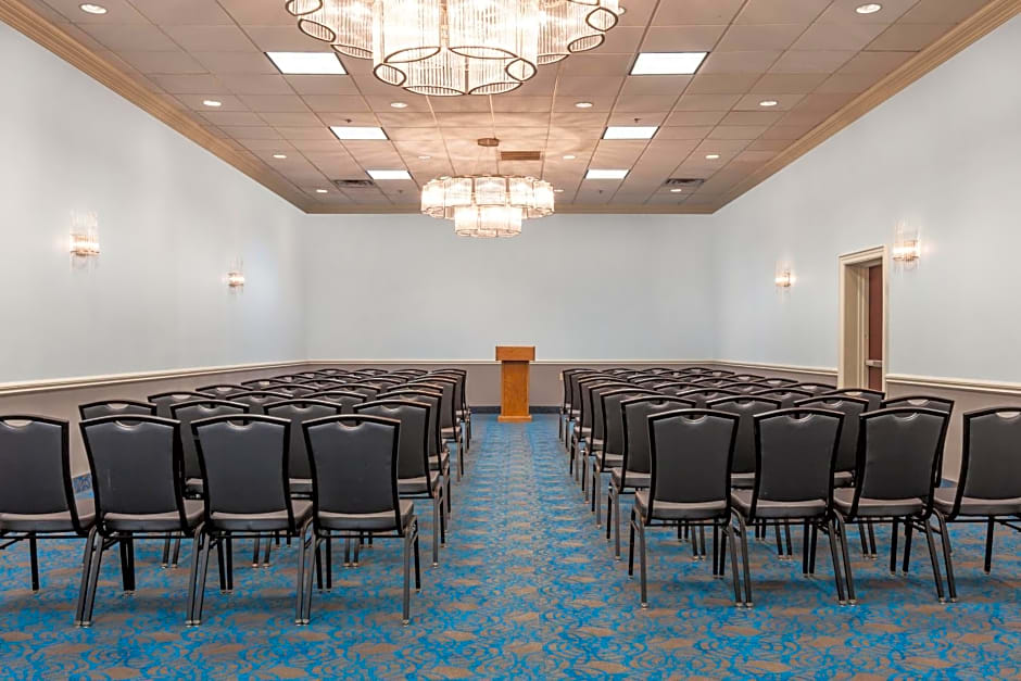 Holiday Inn Hotel & Suites Oklahoma City North, an IHG Hotel