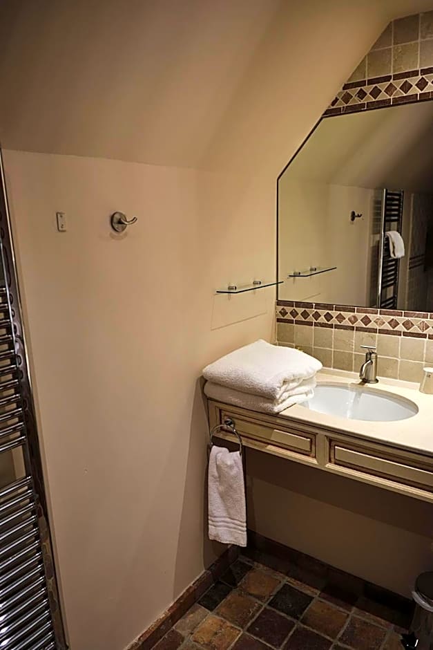 Hostellerie de la Tour d'Auxois