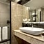 Lilium Hotel & Suites