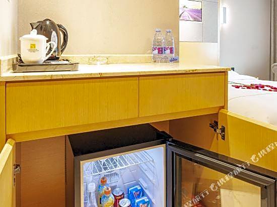 Companion Departure Hotel(Guangzhou Xiaobei Metro Sation)