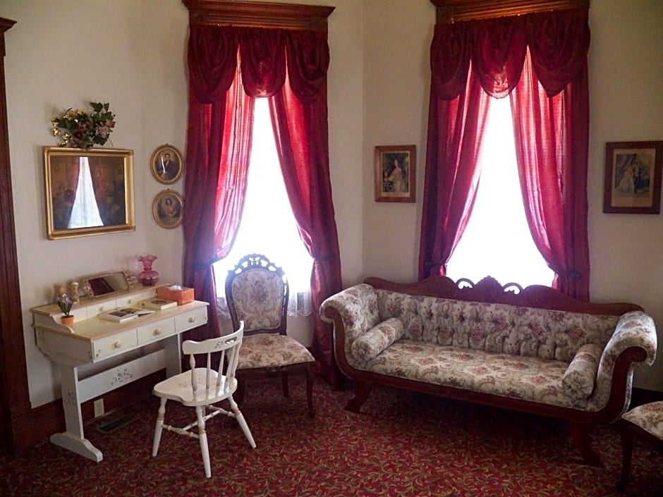 Grand Victorian Inn