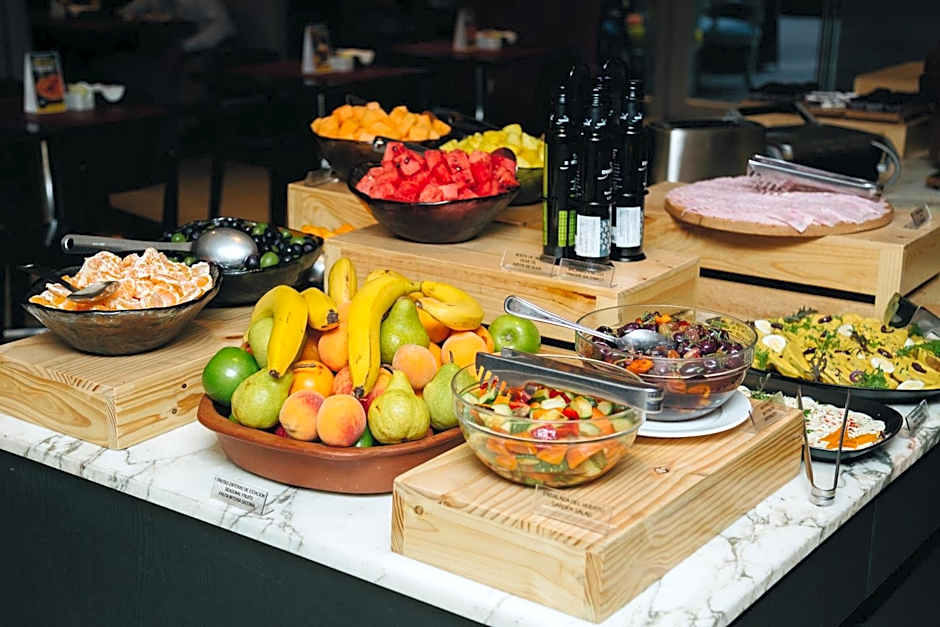 Dazzler by Wyndham Lima Miraflores