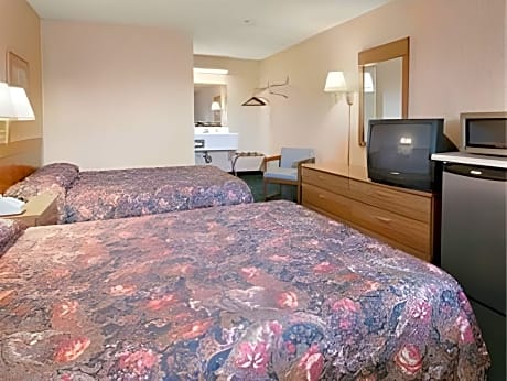 Double with 2 Double Beds - Smoking
