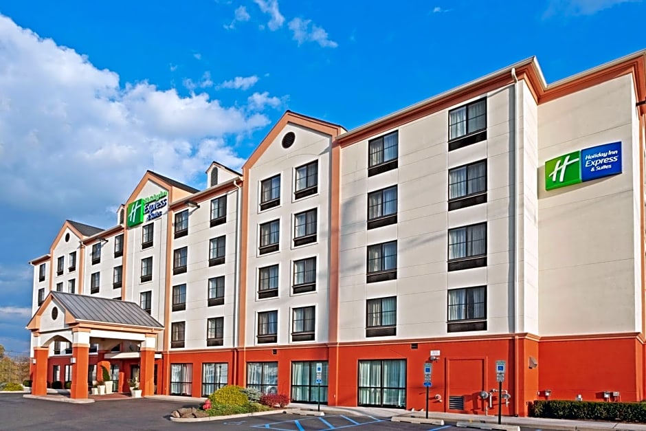 Holiday Inn Express Hotel & Suites Meadowlands Area, an IHG Hotel