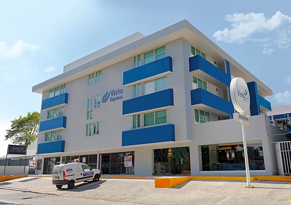 Vista Express Guadalajara Expo SureStay Collection by BW