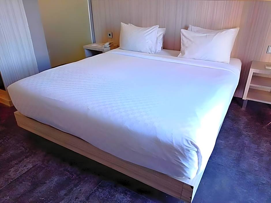 GRAND KOLOPAKING HOTEL