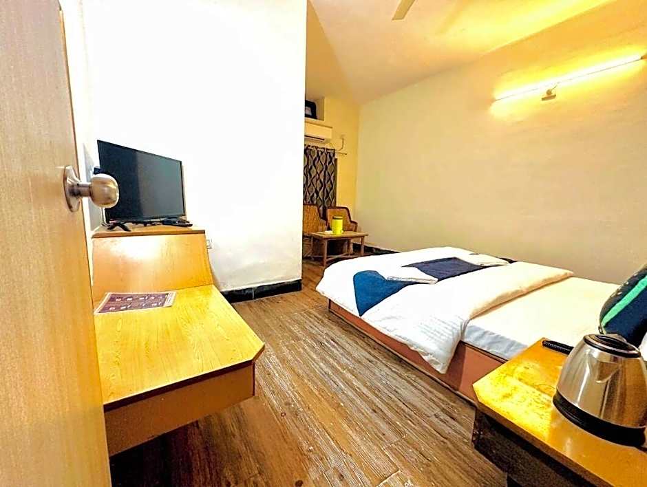 Hotel SSR Palace Mount Abu