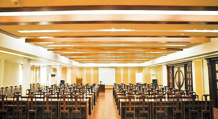 Linh Phuong 8 Hotel - 24 Hours Stay