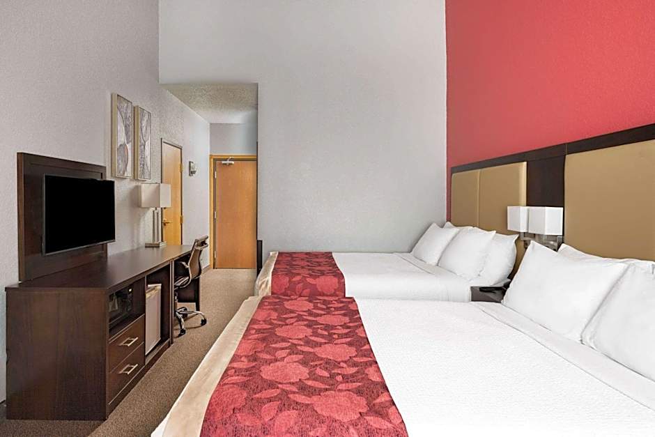 Ramada by Wyndham Keystone Near Mt Rushmore