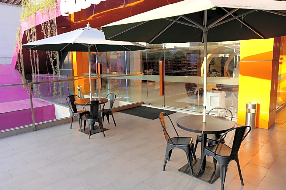 Grand Citihub Hotel @kajoetangan