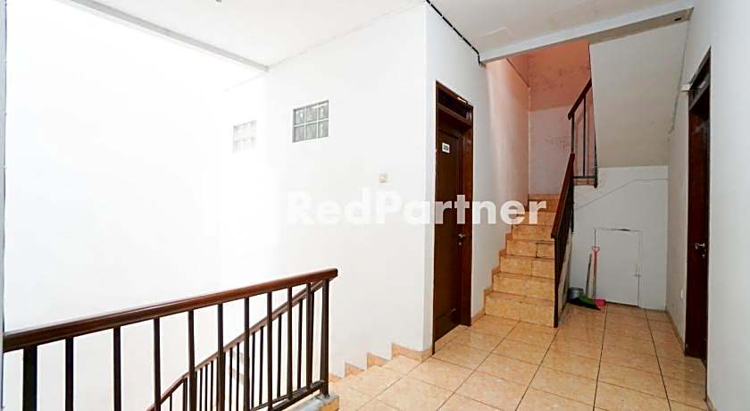 Bright Residence near ITC Mangga Dua Mitra RedDoorz