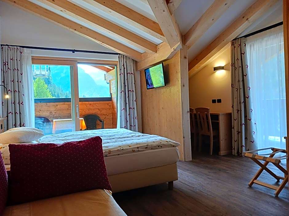 Photo 1 of 4 of Superior 1 Double Bed or 2 Beds, Mountain View