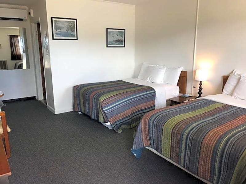 Wachapreague Inn - Motel Rooms