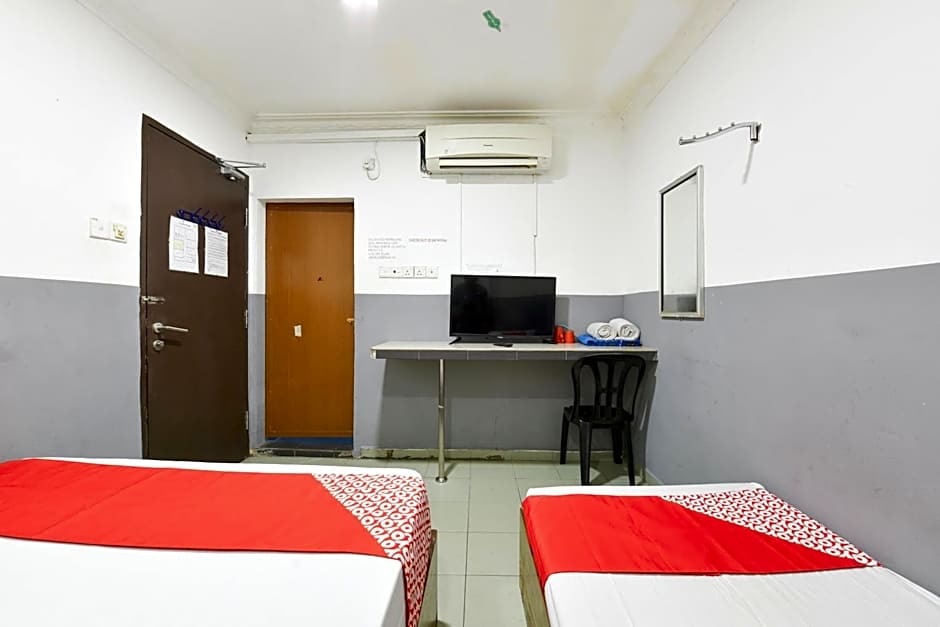 Hotel O Indah