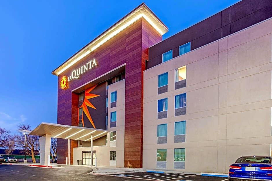 La Quinta Inn & Suites by Wyndham Lubbock West Medical Center