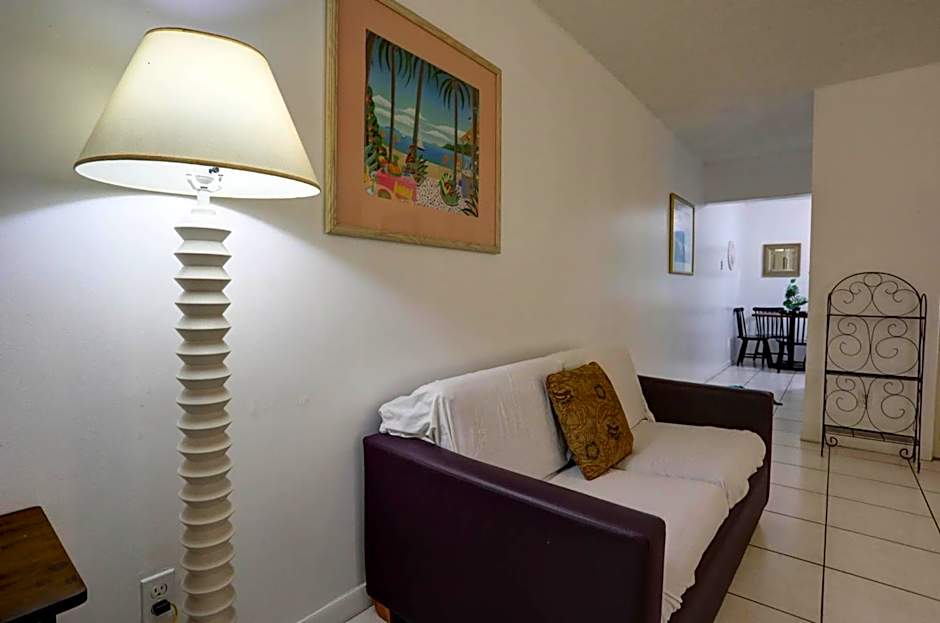 Richard's Motel Studios