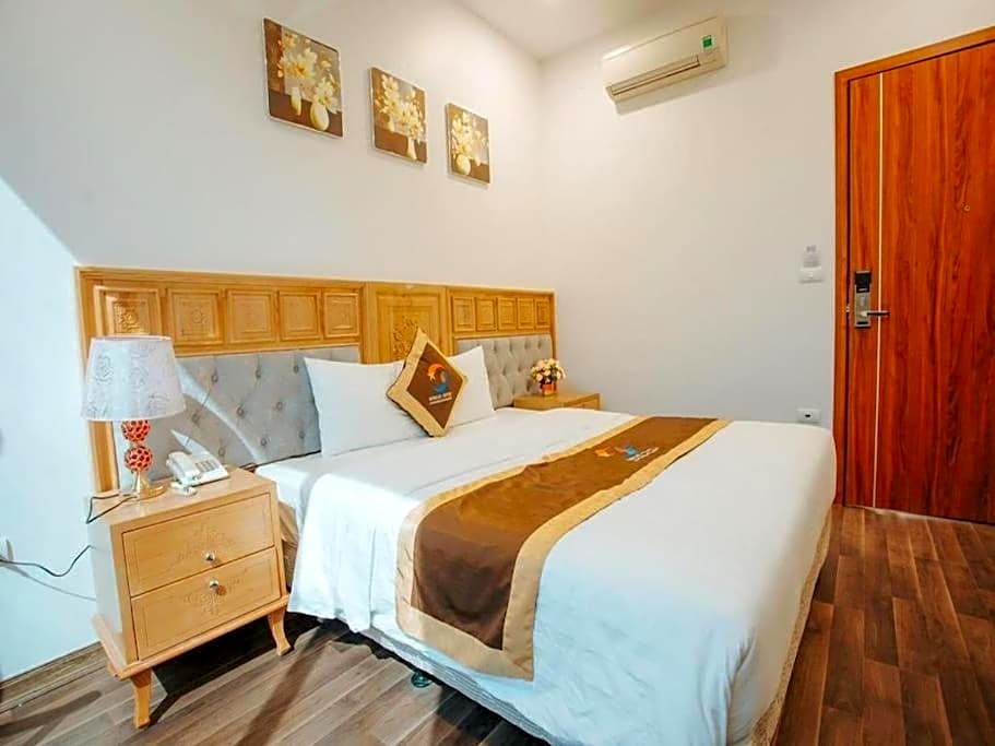 Korea 2 Hotel - Pham Tuc Minh