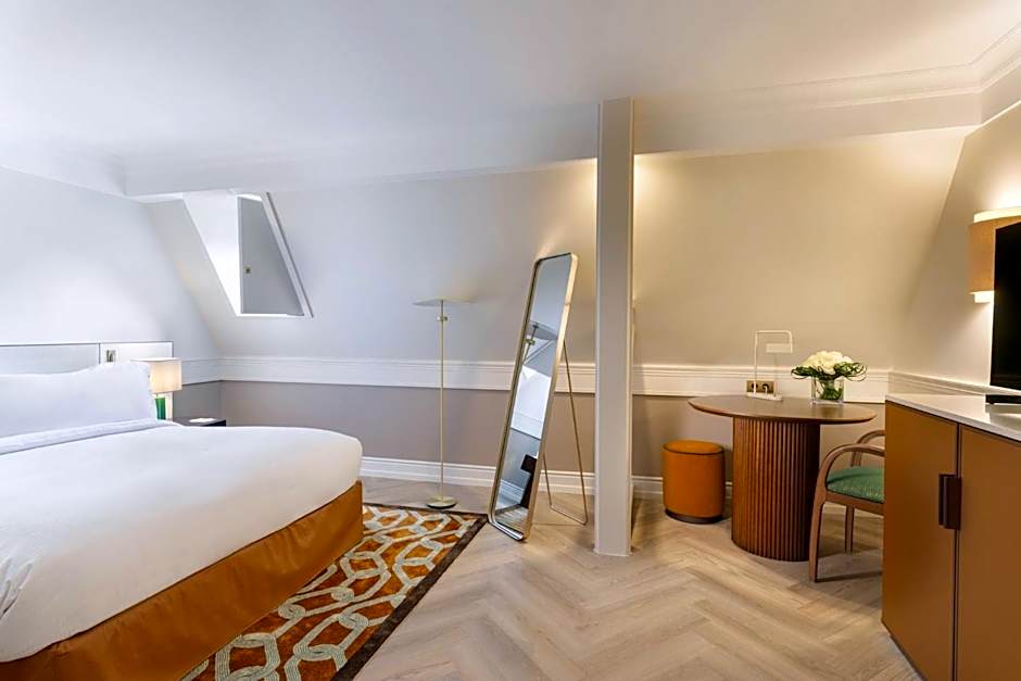 InterContinental Hotels Chantilly Chateau Mont Royal By IHG