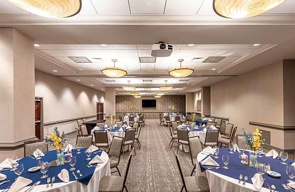 Holiday Inn Hotel & Suites Orange Park By IHG