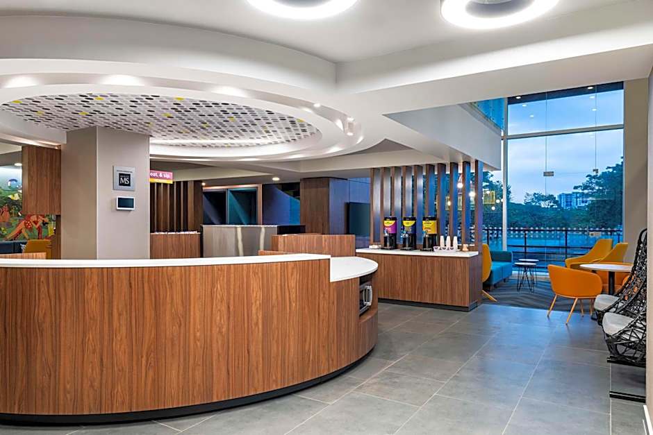 Tru By Hilton Cali Sur