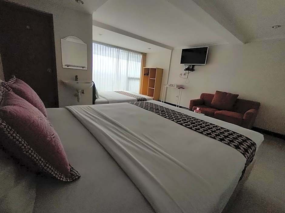 Bukit Indah Hotel - Piyungan