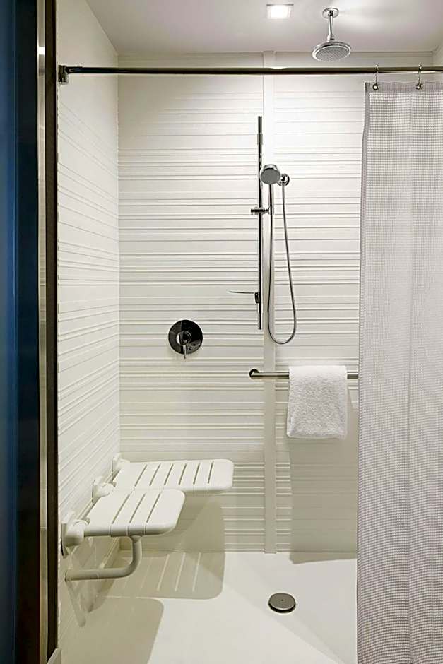 AC Hotel by Marriott Miami Aventura