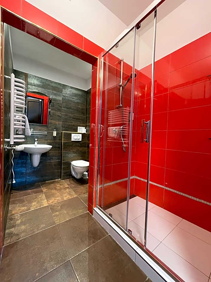 Hotel RED