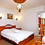 Family Hotel and Restaurant Varosha 2003