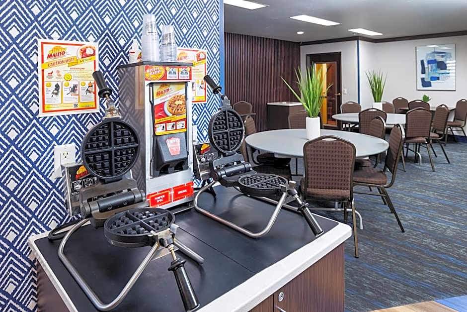 Hotel J Green Bay