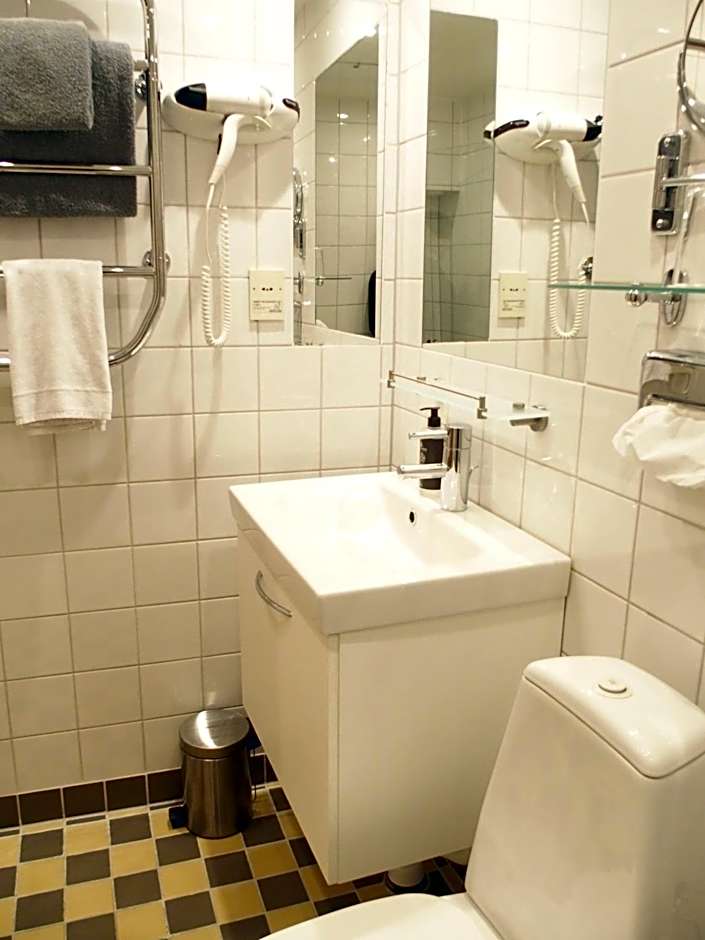 Home Hotel Wellington