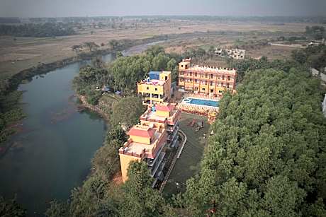 Resort Neel Nirjan