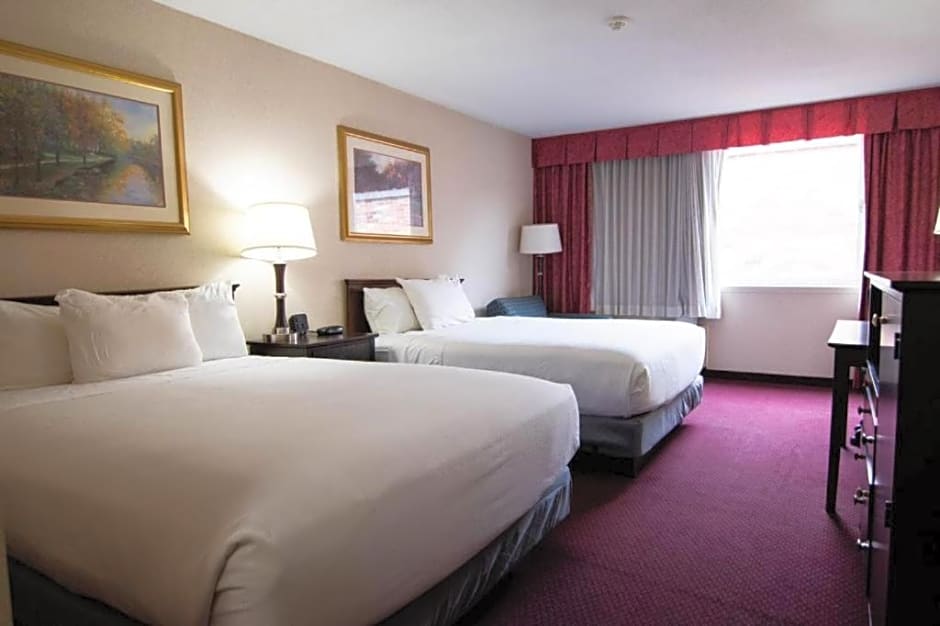 Fireside Inn & Suites Portland
