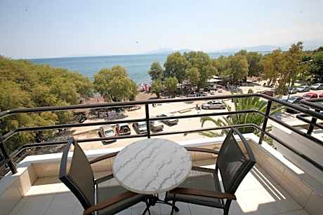 Double or Twin Room with Sea View