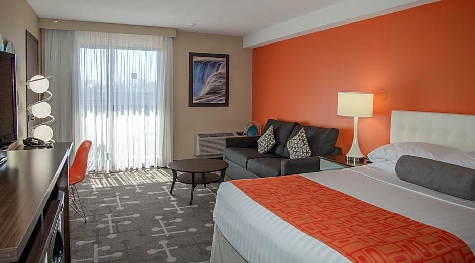 Howard Johnson Hotel by Wyndham by the Falls Niagara Falls