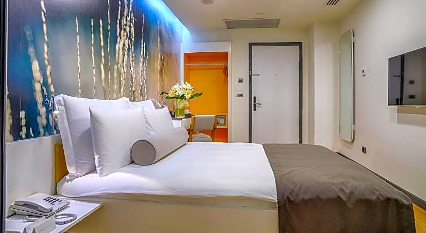 Tav Airport Hotel Izmir