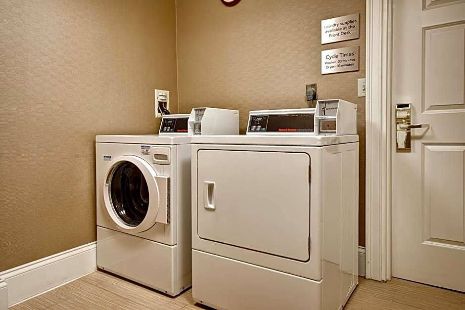 Courtyard by Marriott Cape Cod Hyannis