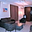 Jardy Hotel & Suites