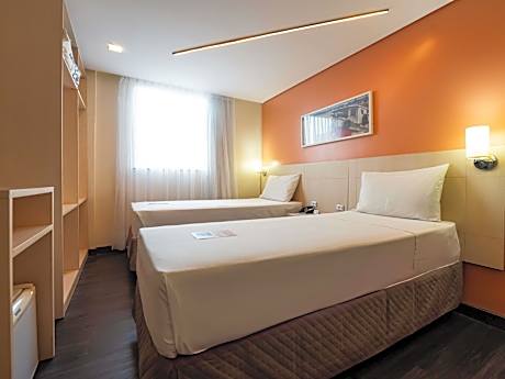 Standard Apartment with twin beds