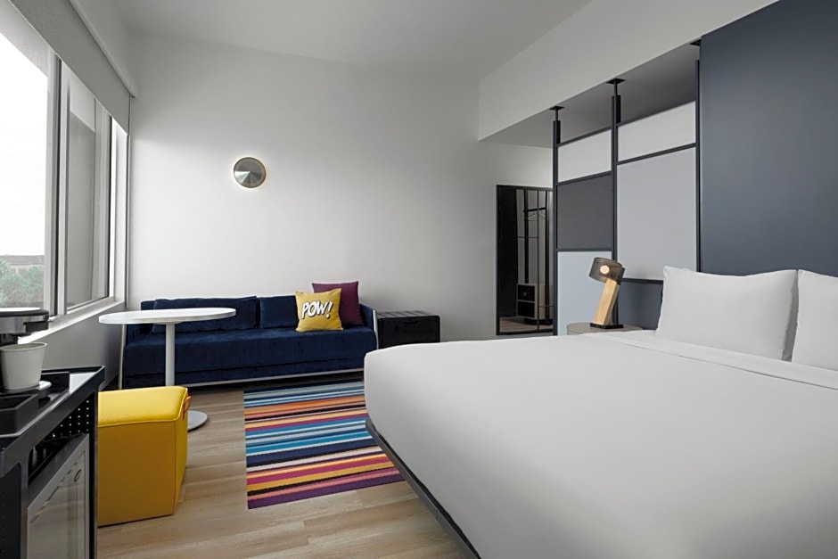 Aloft Orlando Lake Buena Vista