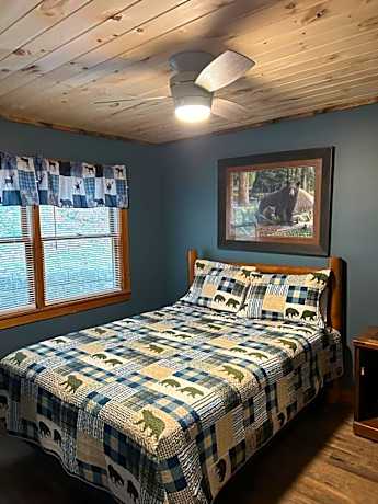 Three-Bedroom Cottage with River View