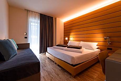 Comfort Triple Room