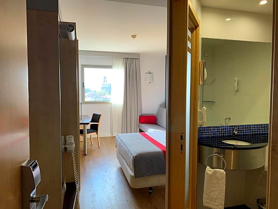 Holiday Inn Express Vitoria By IHG