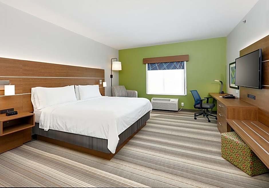 Holiday Inn Express Hotel & Suites Denton By IHG