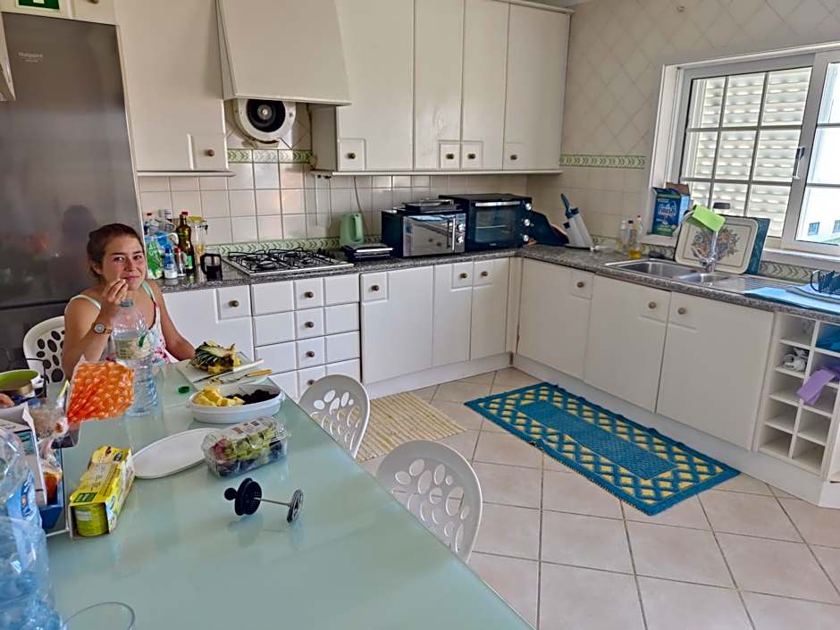 Vagueira Guest House & Beach Hostel